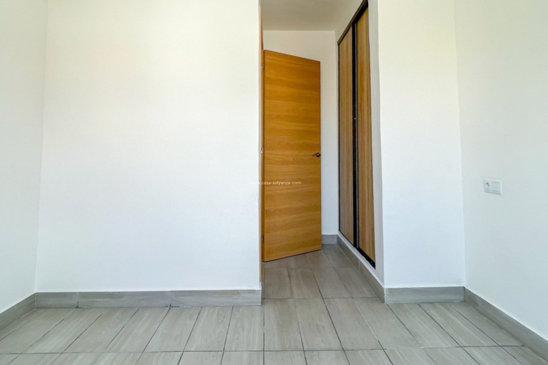Resale - Apartment / flat - Torrevieja - Torrevieja Centro
