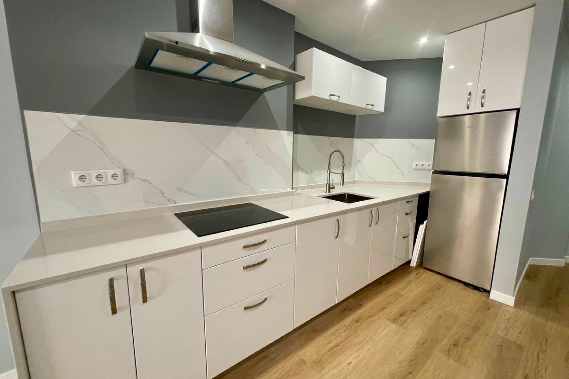 Resale - Apartment / flat - Torrevieja - Torrevieja Centro