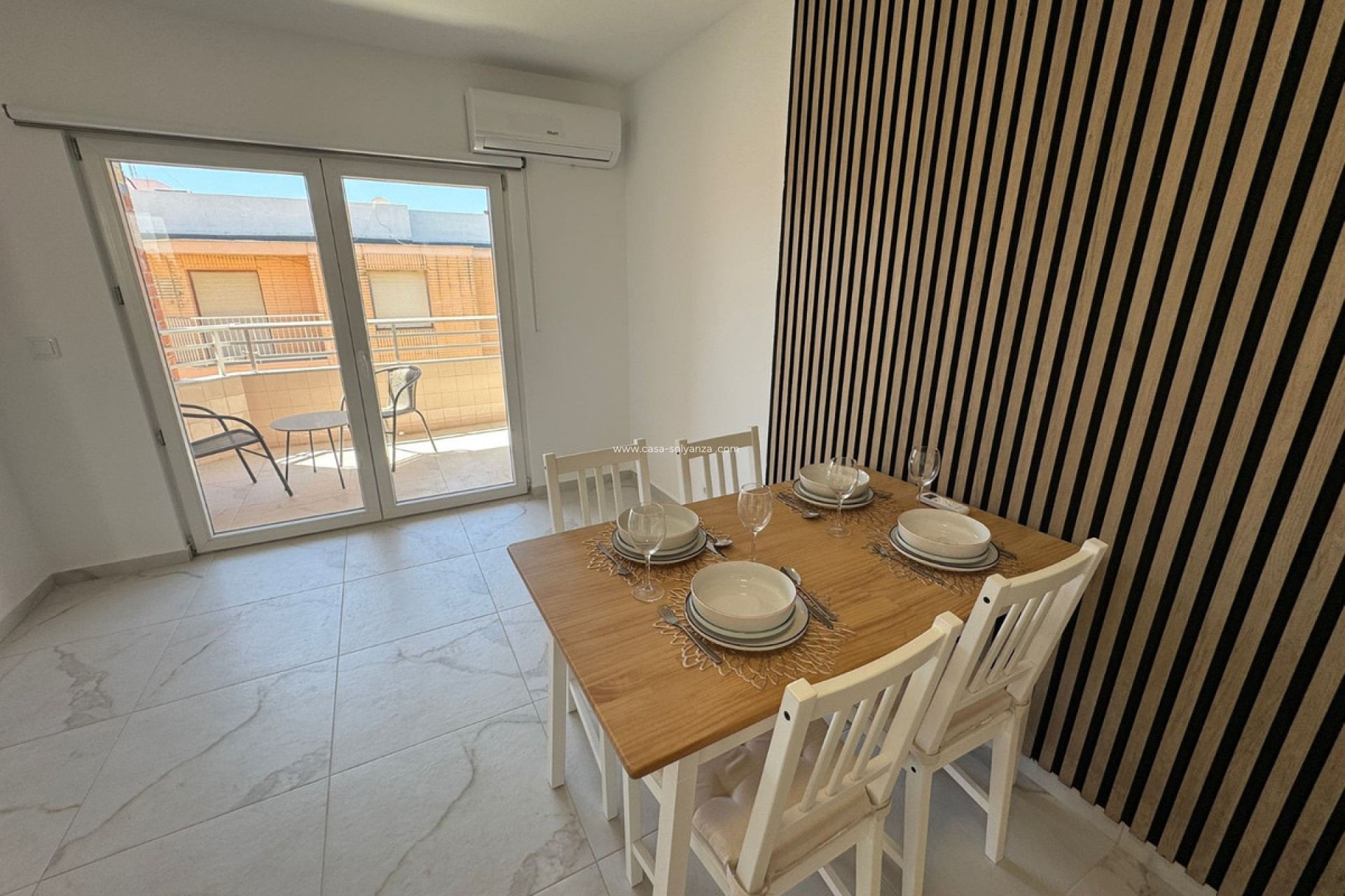 Resale - Apartment / flat - Torrevieja - Torrevieja Centro