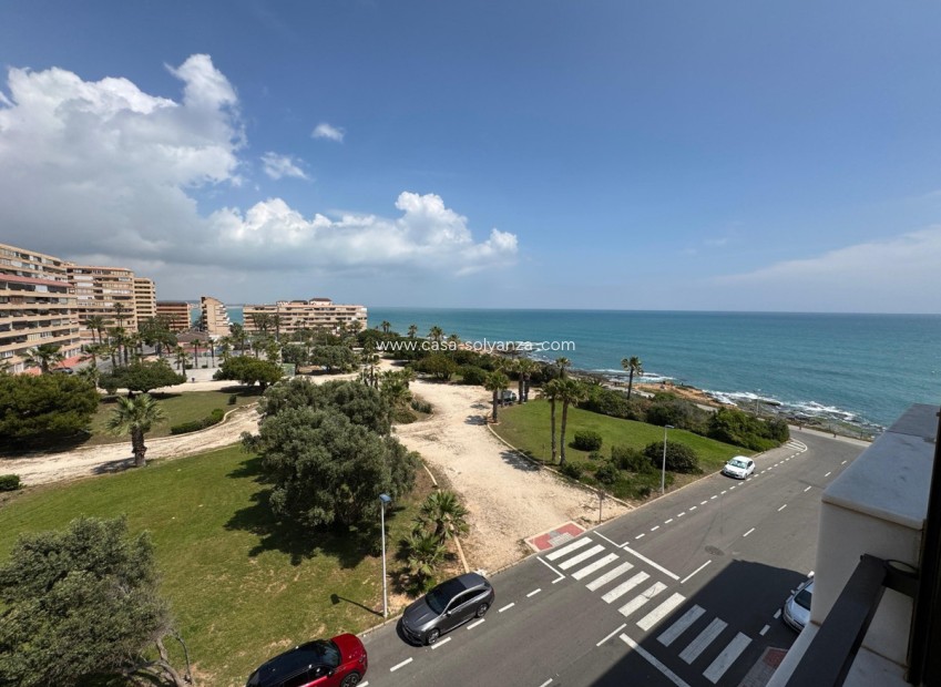 Resale - Apartment / flat - Torrevieja - Torrevieja Centro
