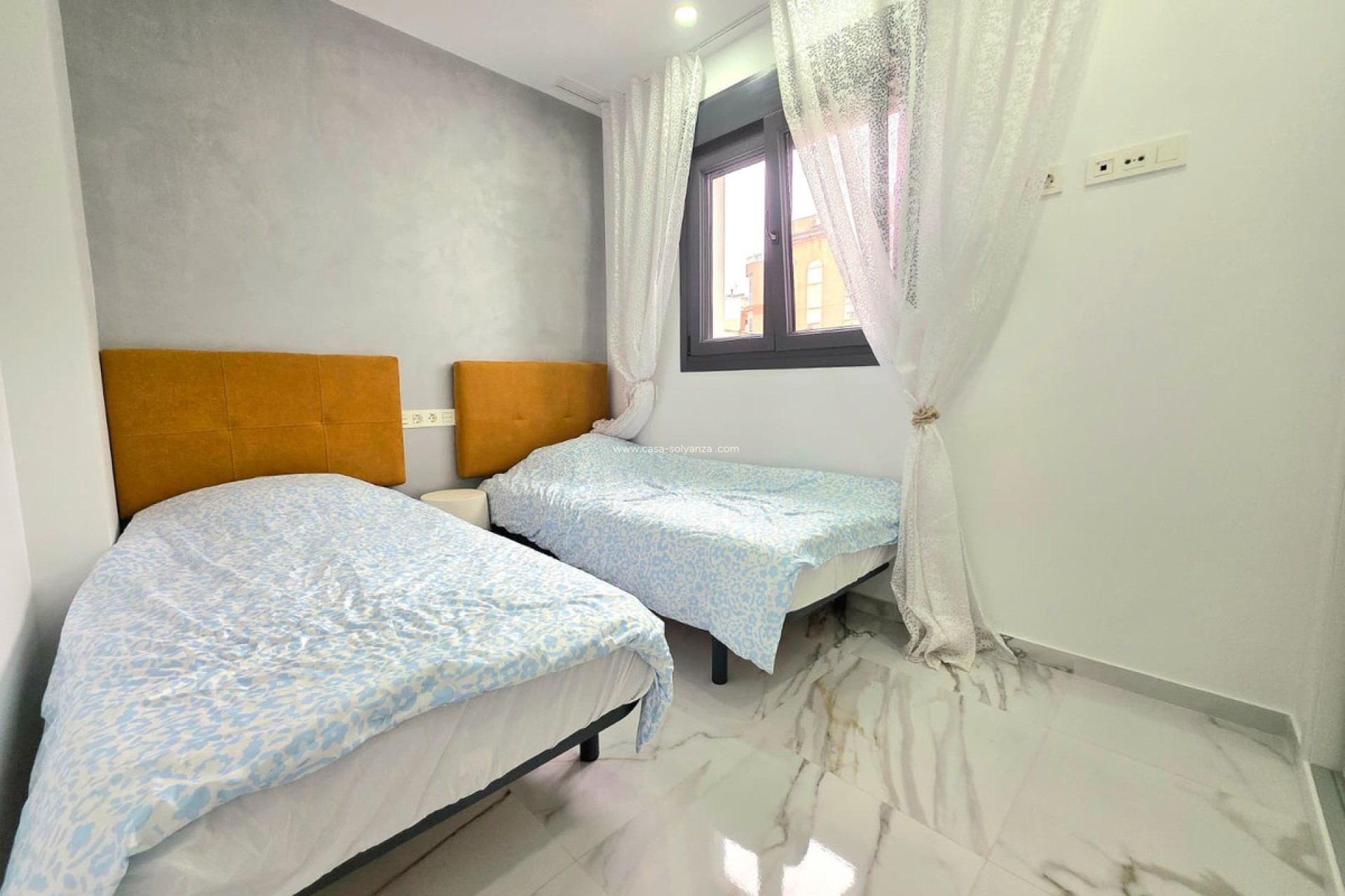 Resale - Apartment / flat - Torrevieja - Torrevieja Centro