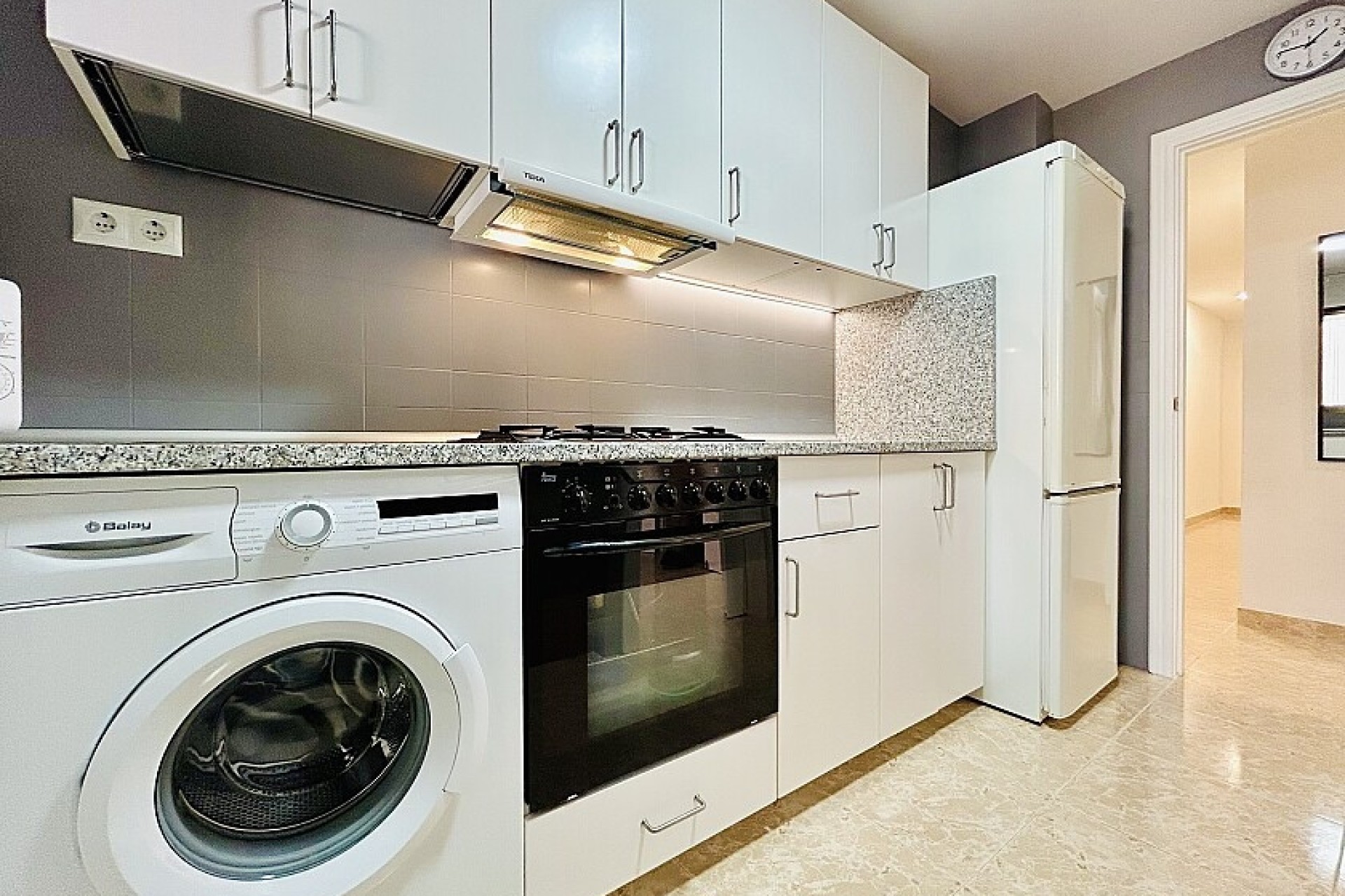 Resale - Apartment / flat - Torrevieja - Torrevieja Centro