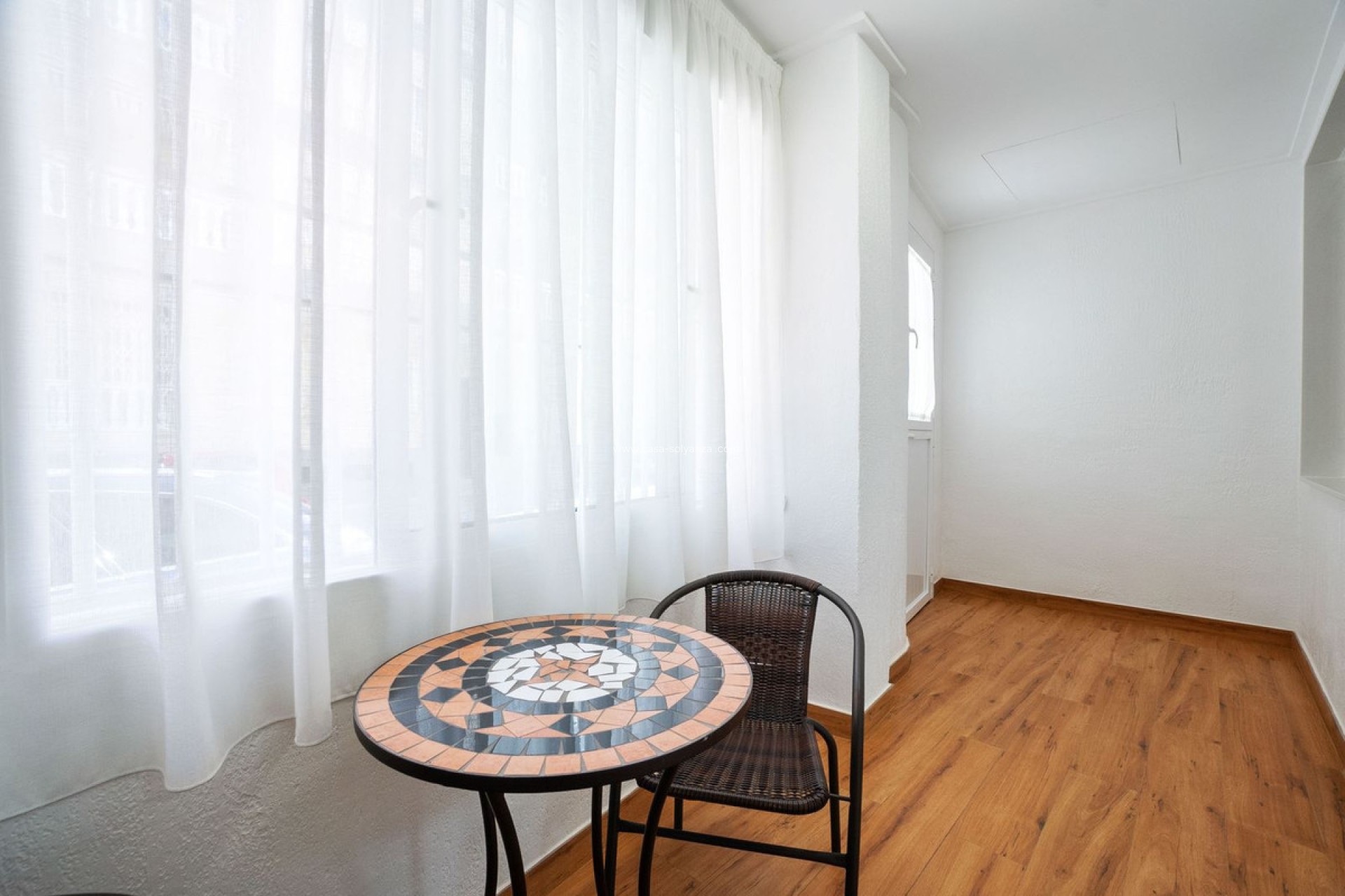 Resale - Apartment / flat - Torrevieja - Torrevieja Centro