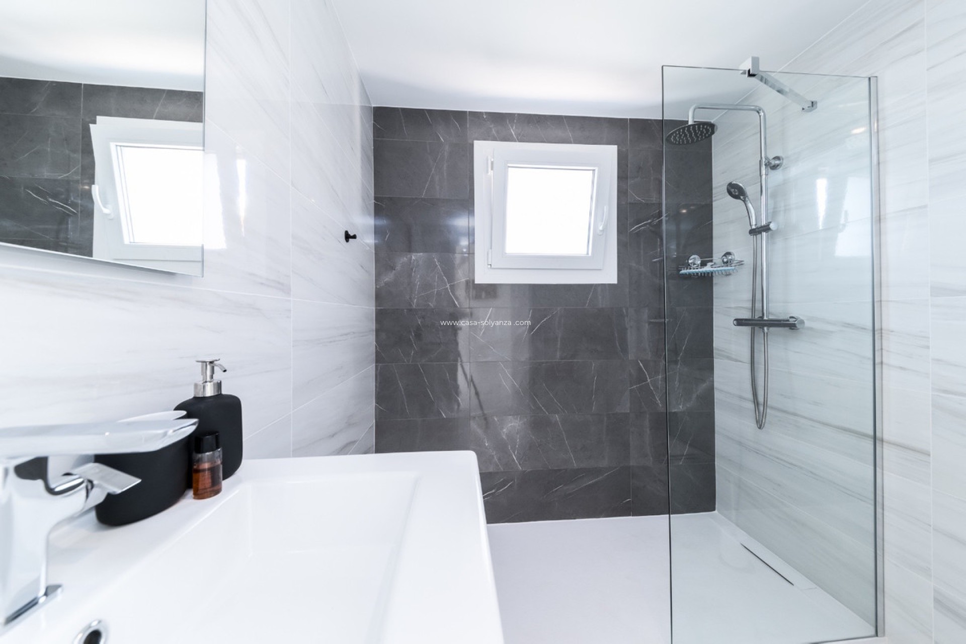 Resale - Apartment / flat - Torrevieja - Torrevieja Centro