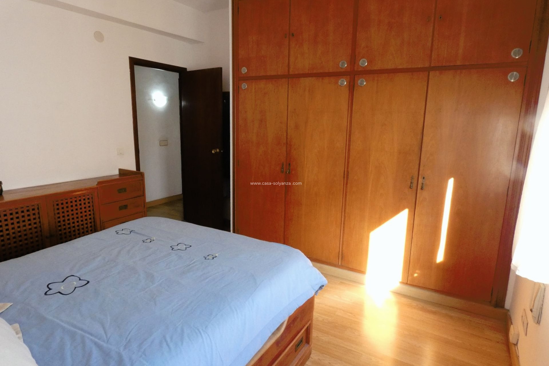 Resale - Apartment / flat - Torrevieja - Torrevieja Centro