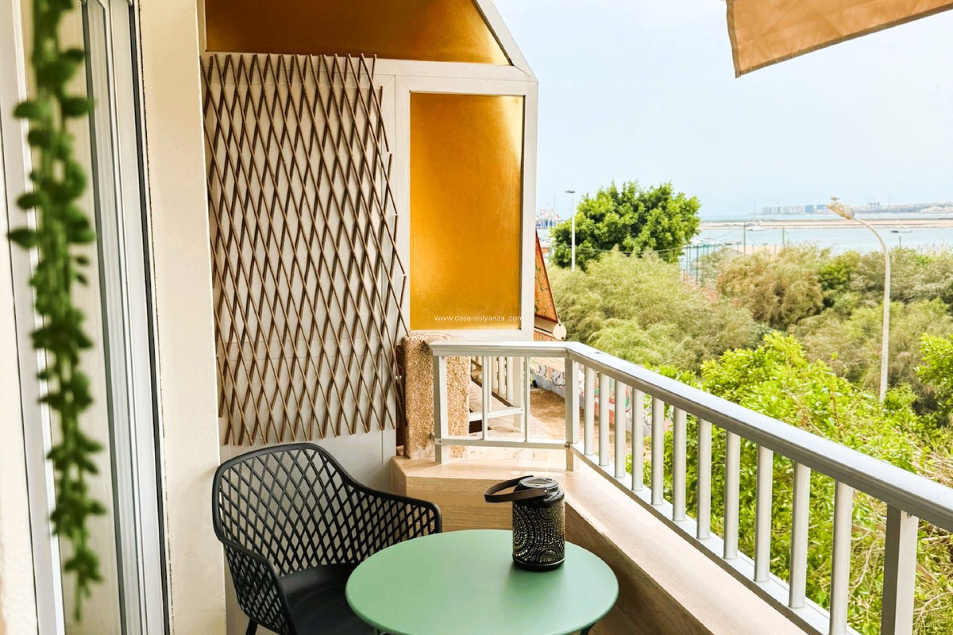 Resale - Apartment / flat - Torrevieja - Torrevieja Centro