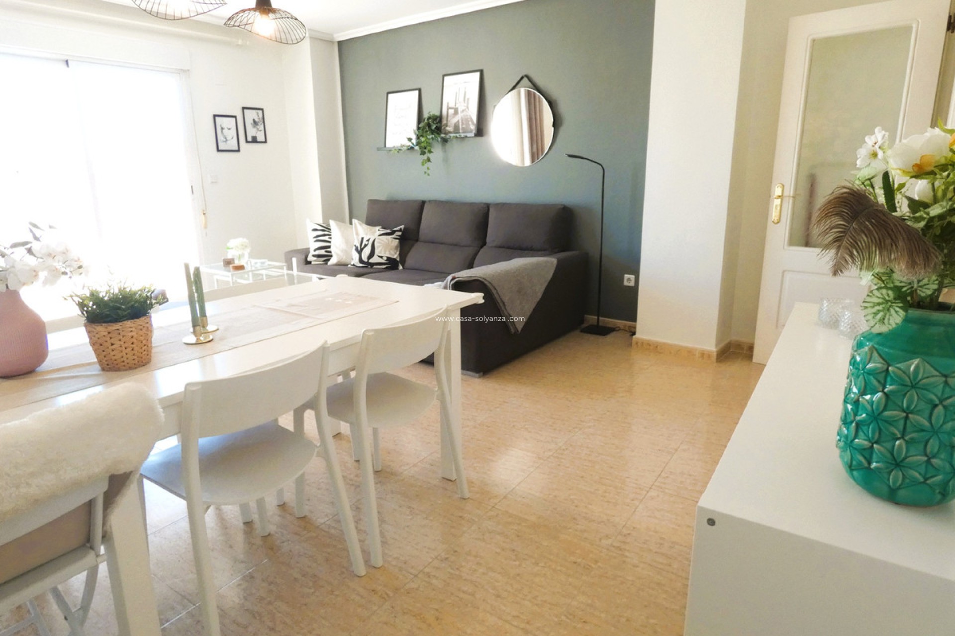 Resale - Apartment / flat - Torrevieja - Torrevieja Centro