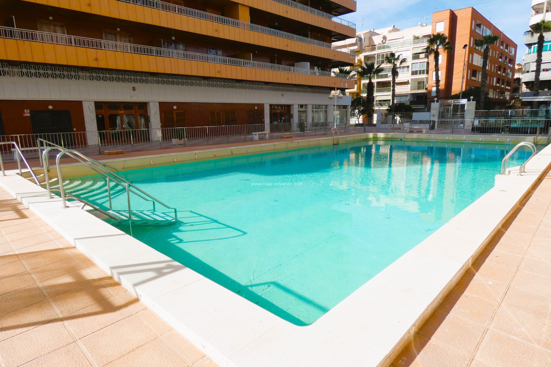Resale - Apartment / flat - Torrevieja - Torrevieja Centro
