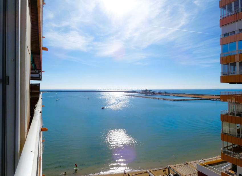 Resale - Apartment / flat - Torrevieja - Torrevieja Centro