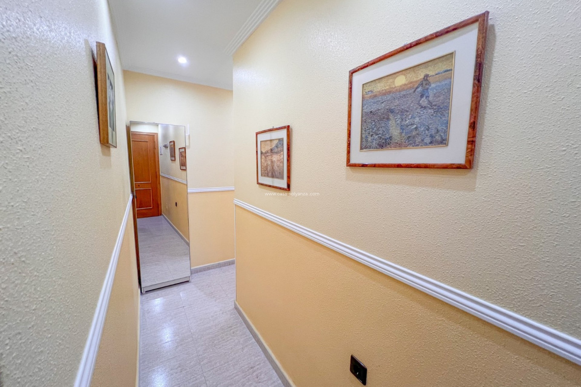Resale - Apartment / flat - Torrevieja - Torrevieja Centro