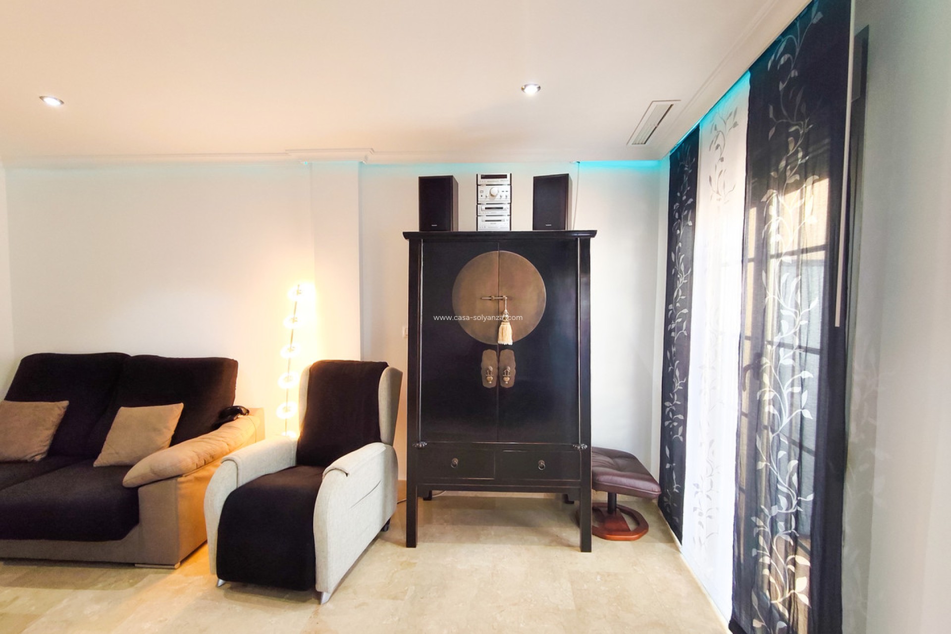 Resale - Apartment / flat - Torrevieja - Torrevieja Centro