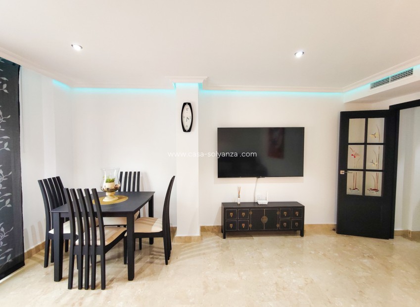 Resale - Apartment / flat - Torrevieja - Torrevieja Centro
