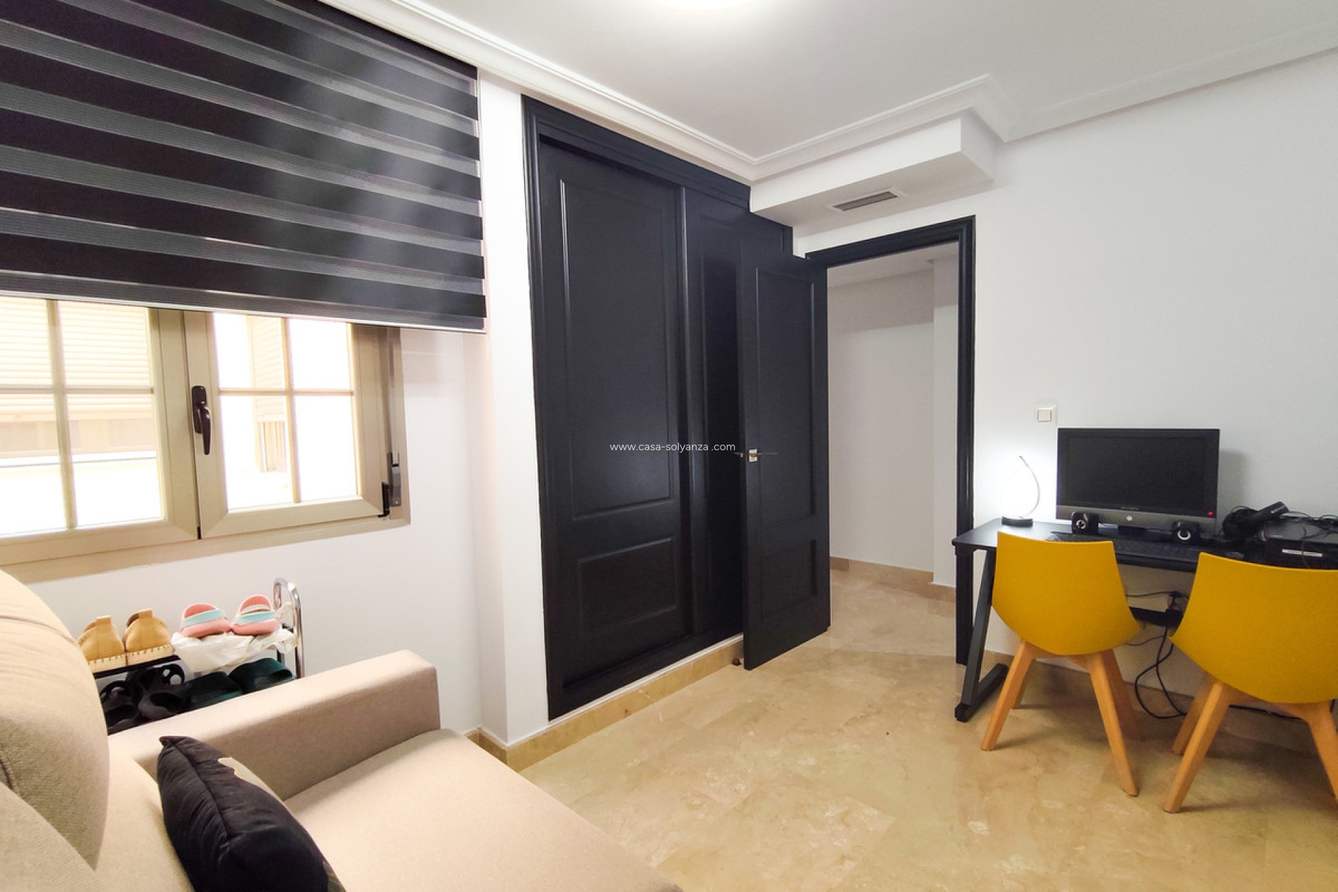 Resale - Apartment / flat - Torrevieja - Torrevieja Centro