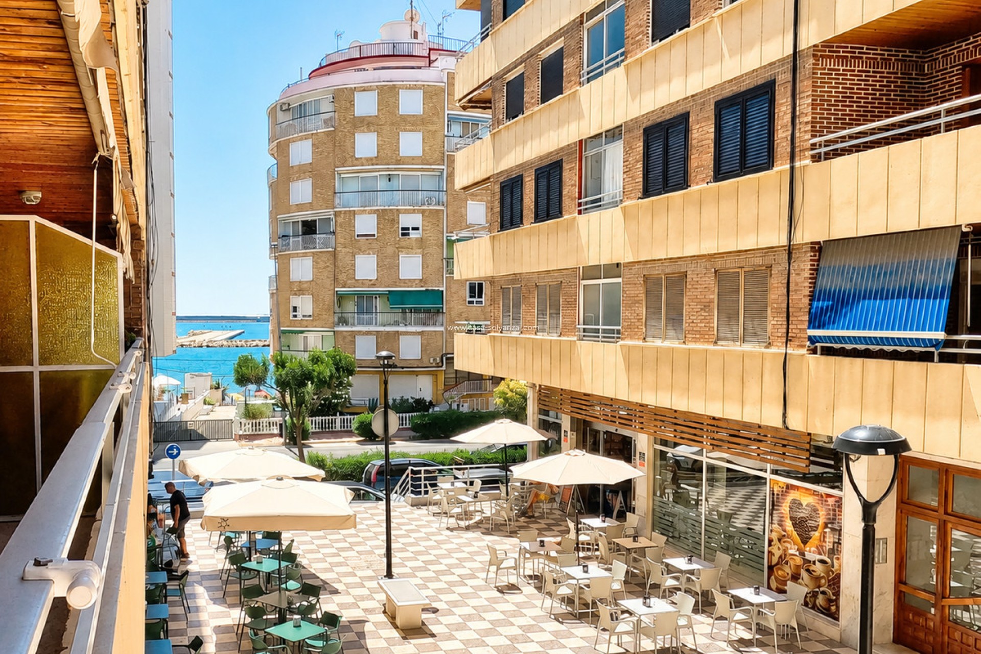 Resale - Apartment / flat - Torrevieja - Torrevieja Centro