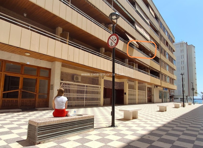 Resale - Apartment / flat - Torrevieja - Torrevieja Centro