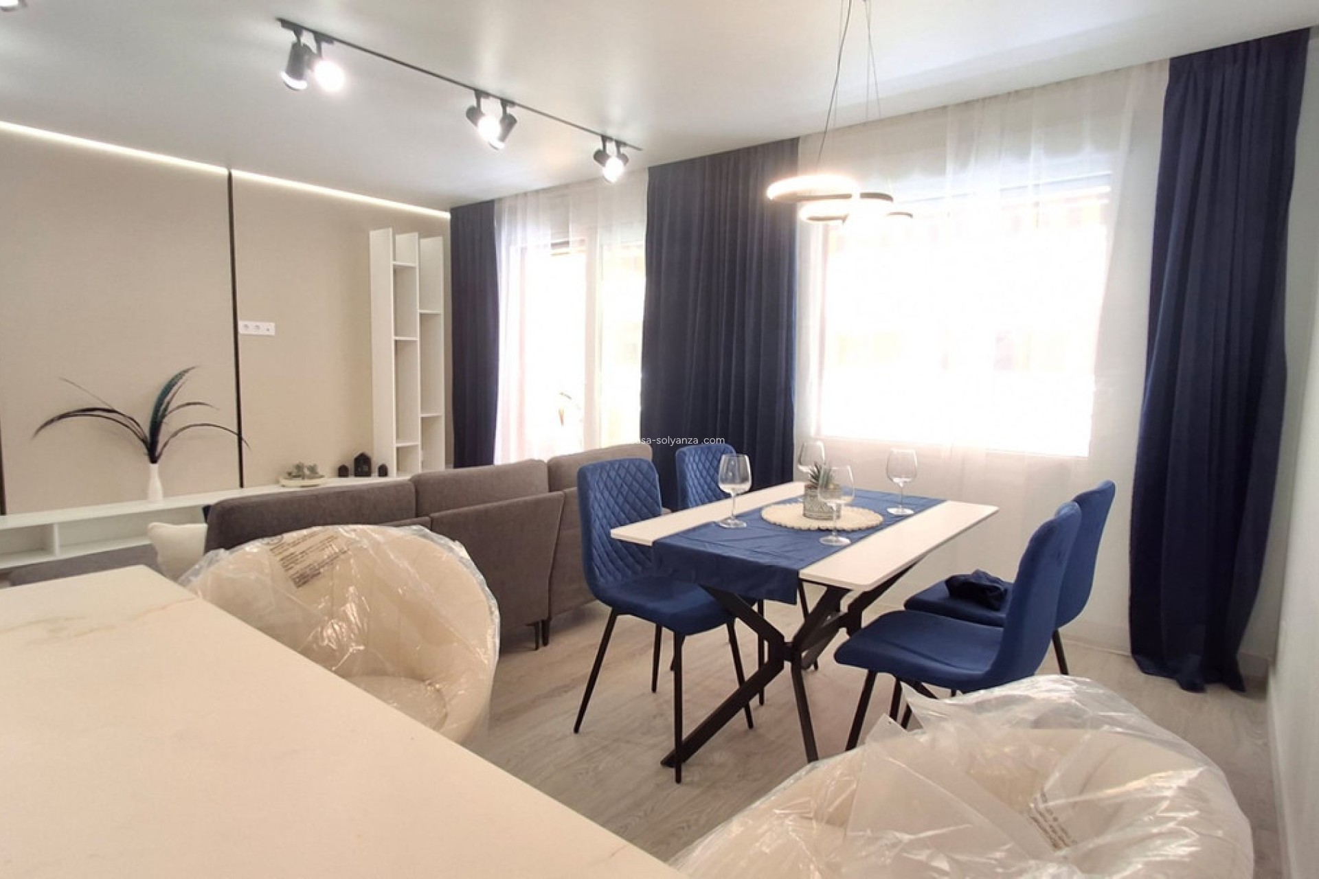 Resale - Apartment / flat - Torrevieja - Torrevieja Centro