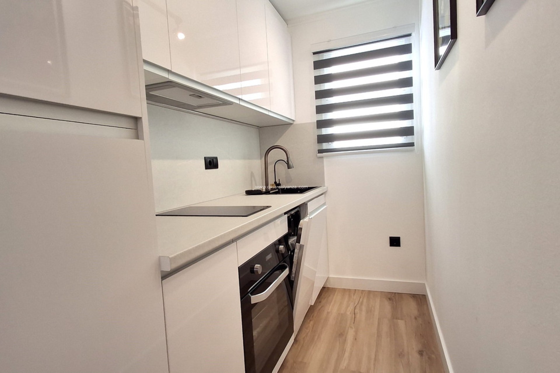 Resale - Apartment / flat - Torrevieja - Torrevieja Centro