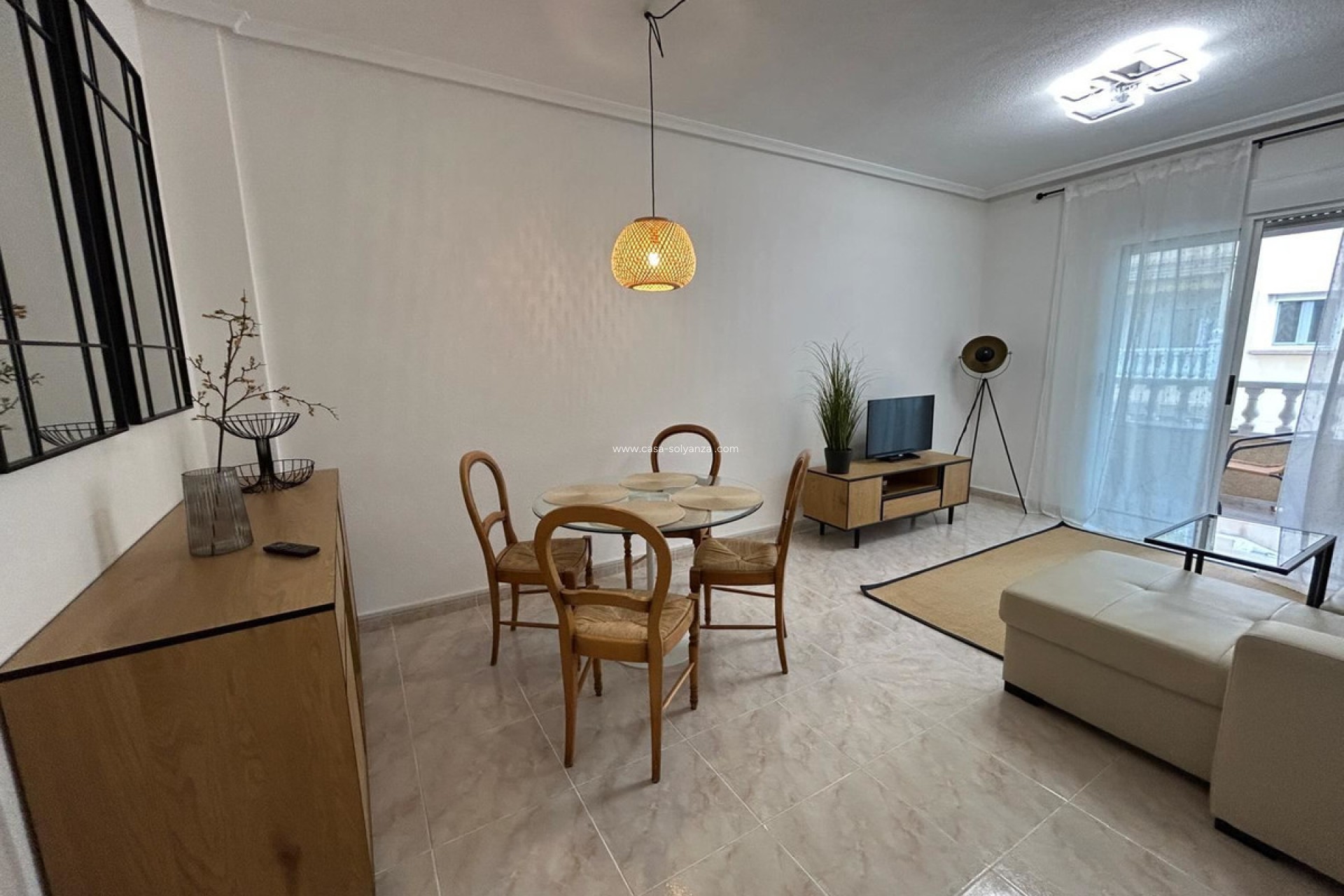 Resale - Apartment / flat - Torrevieja - Torrevieja Centro