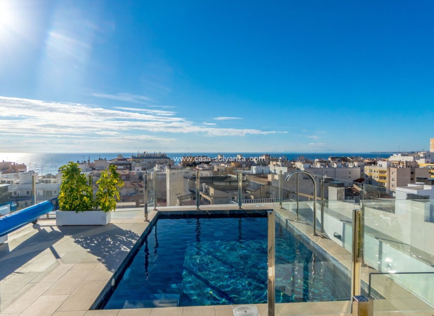 Resale - Apartment / flat - Torrevieja - Torrevieja Centro