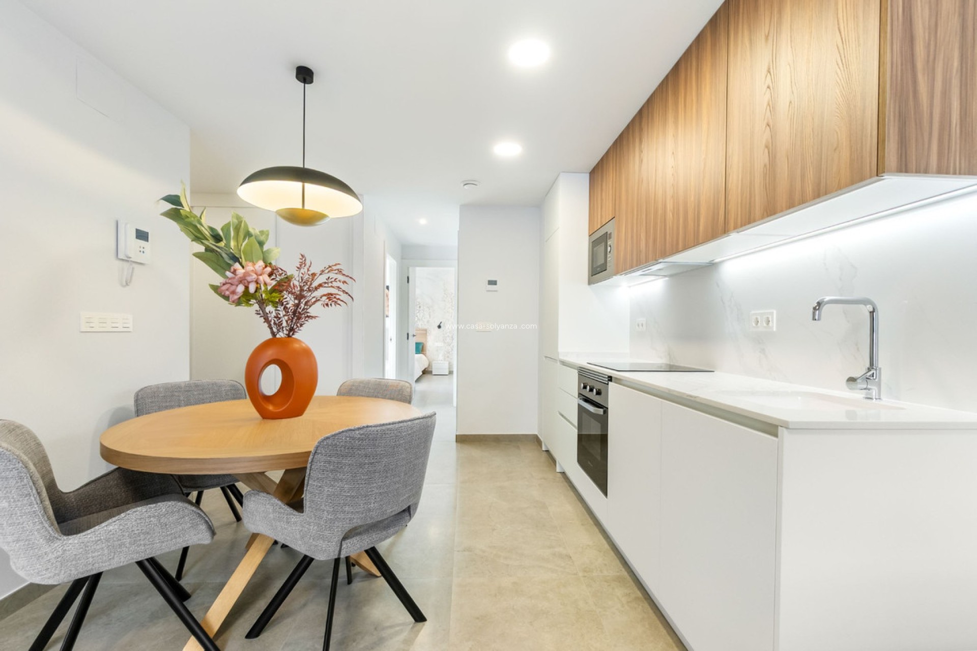 Resale - Apartment / flat - Torrevieja - Torrevieja Centro