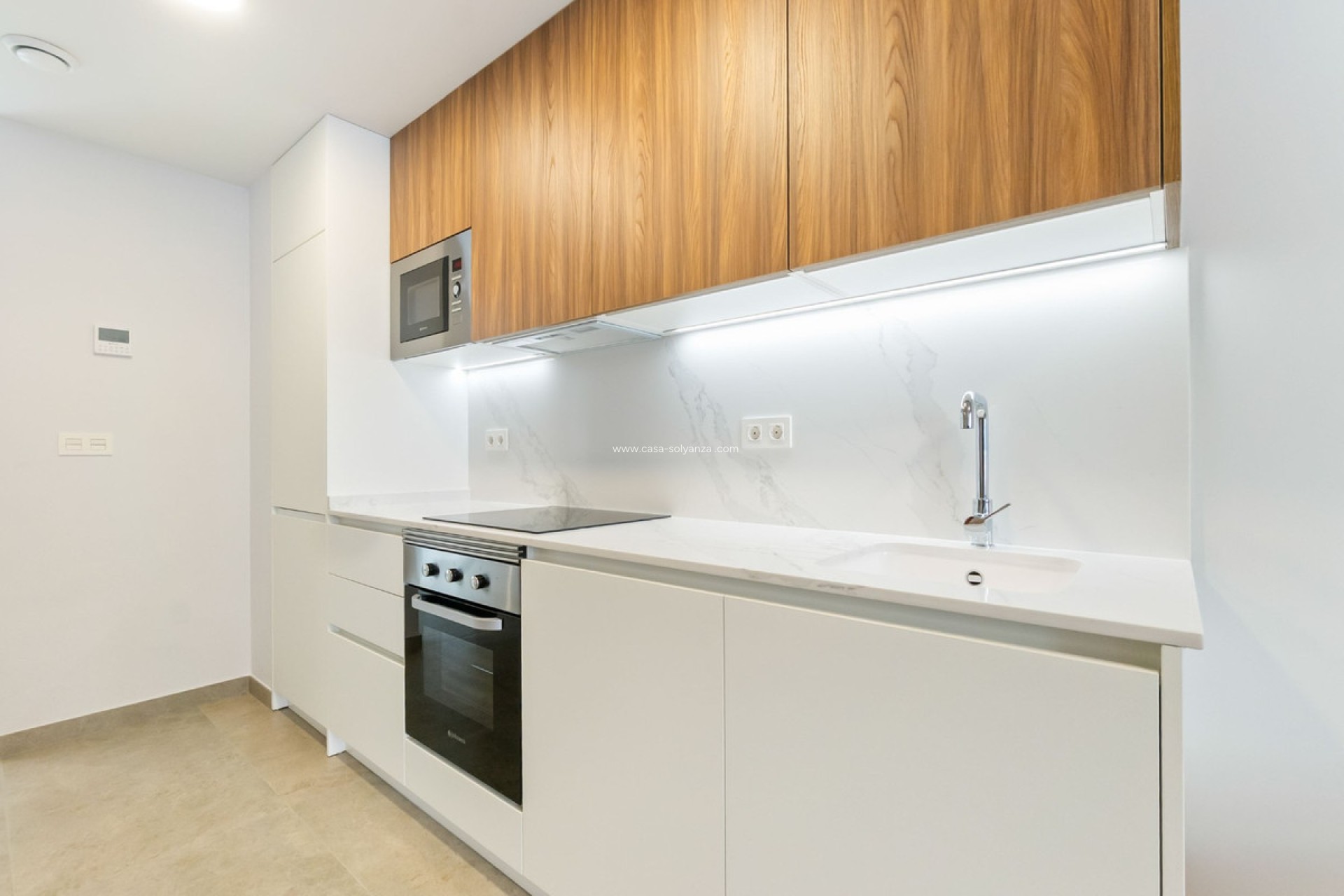 Resale - Apartment / flat - Torrevieja - Torrevieja Centro