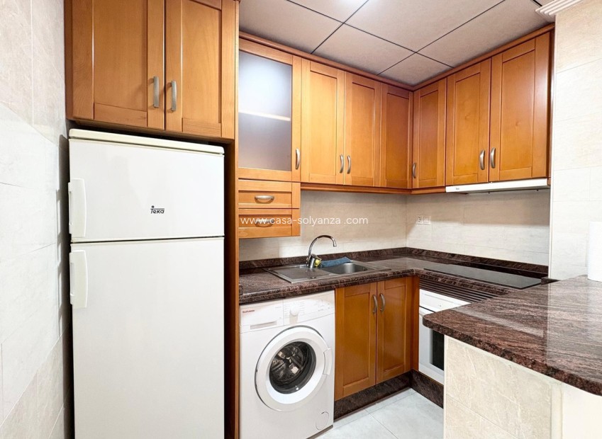 Resale - Apartment / flat - Torrevieja - Torrevieja Centro