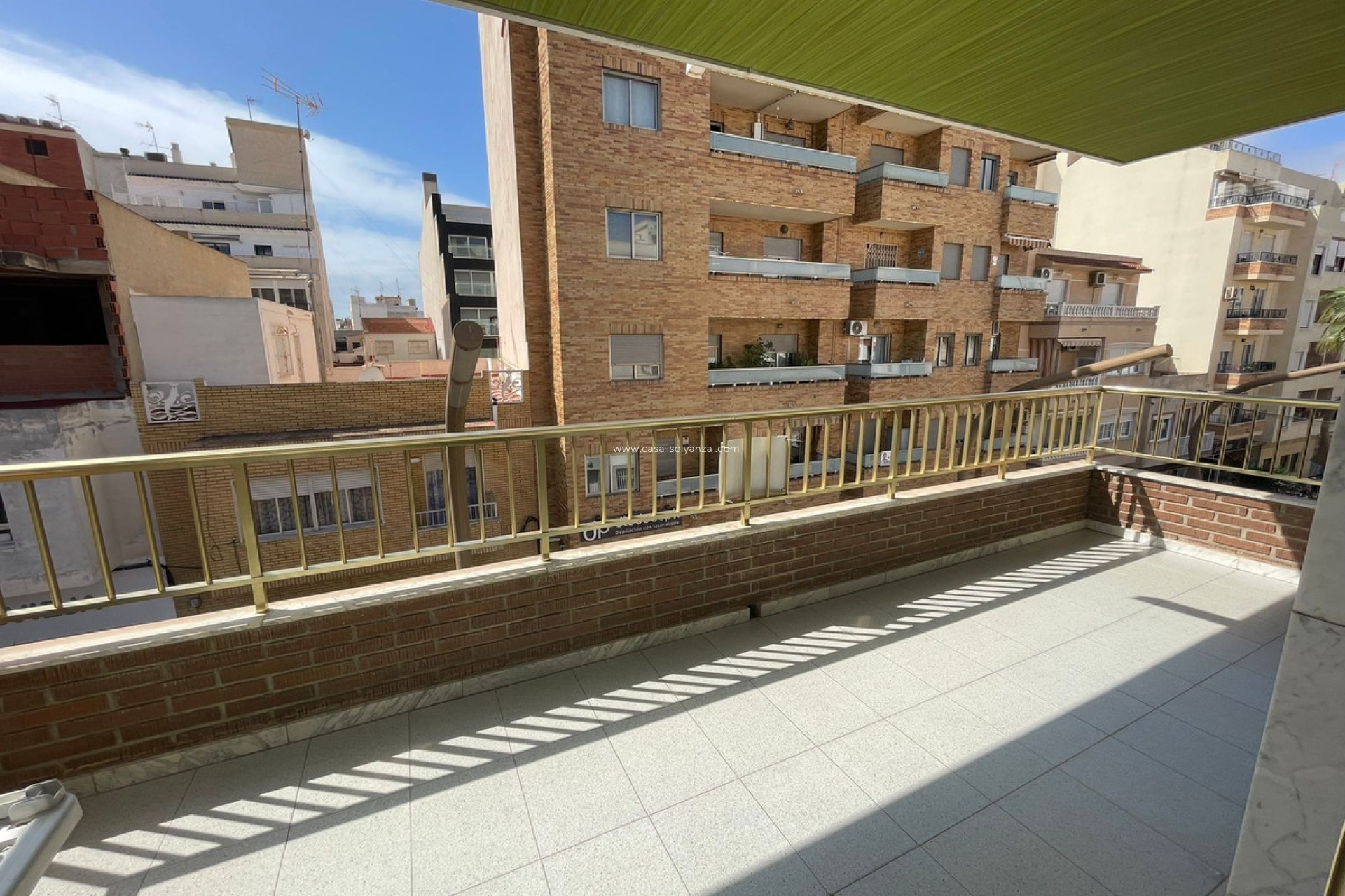 Resale - Apartment / flat - Torrevieja - Torrevieja Centro