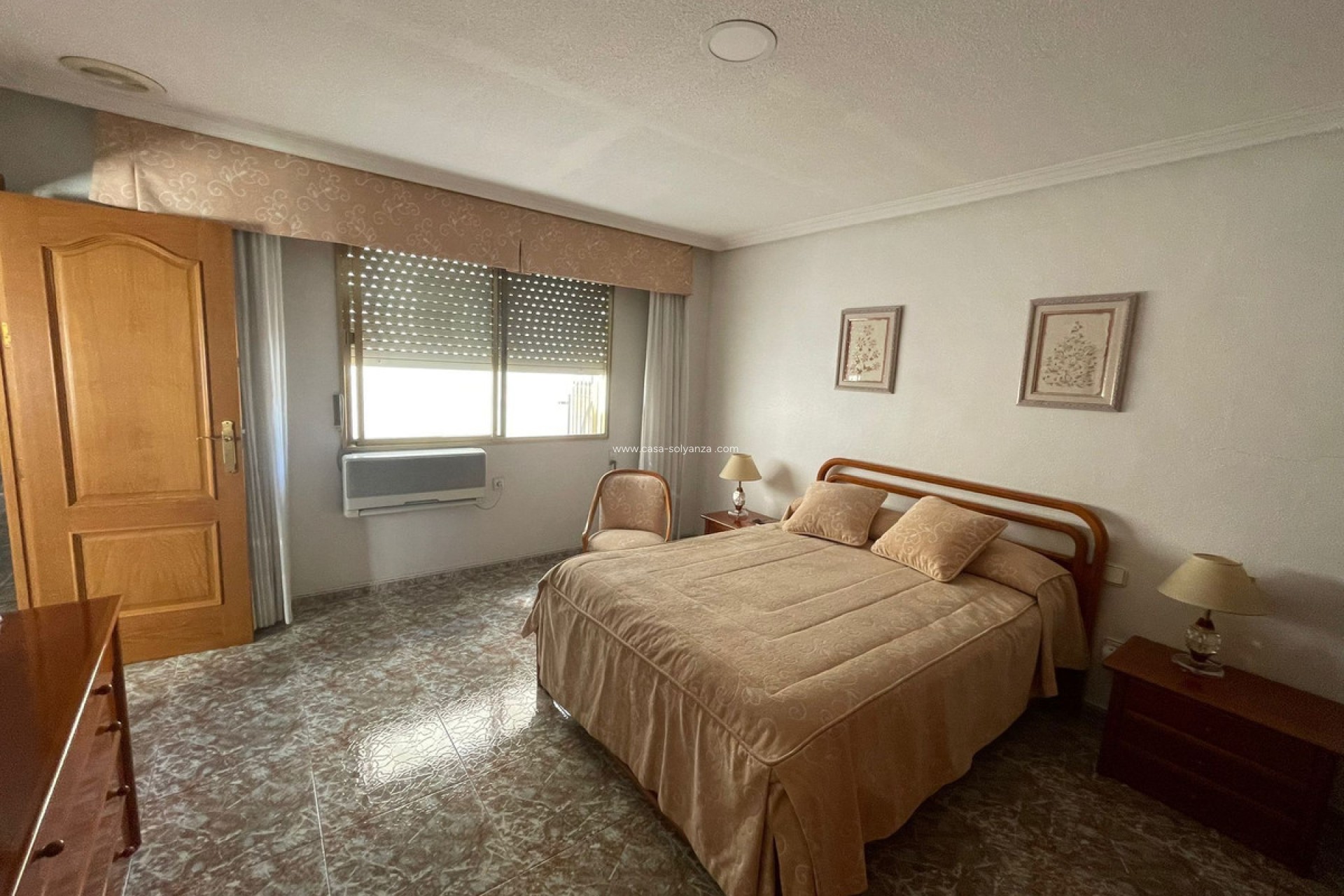Resale - Apartment / flat - Torrevieja - Torrevieja Centro