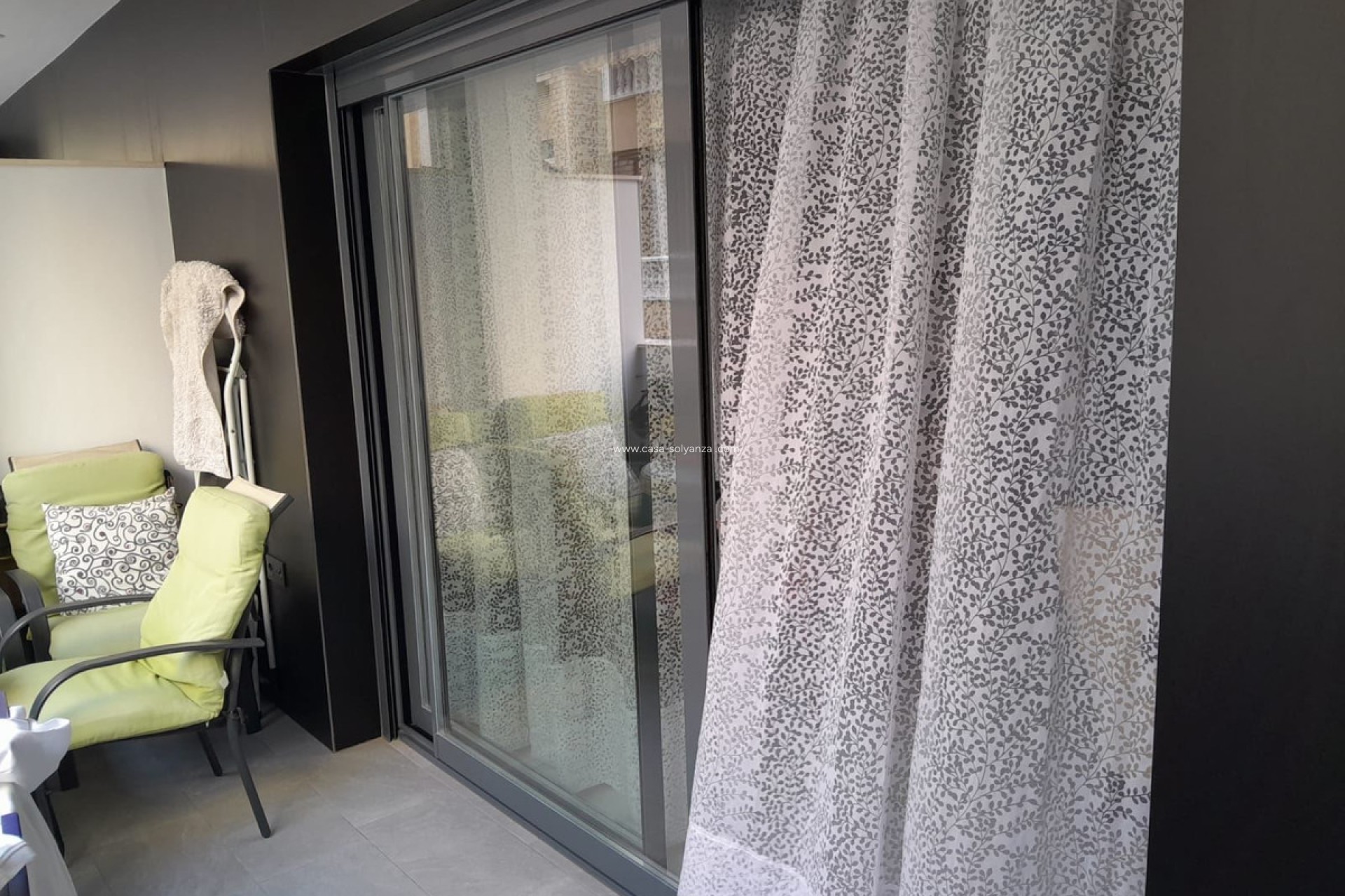 Resale - Apartment / flat - Torrevieja - Torrevieja Centro
