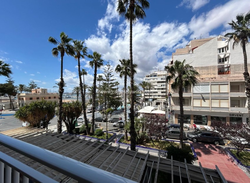 Resale - Apartment / flat - Torrevieja - Torrevieja Centro