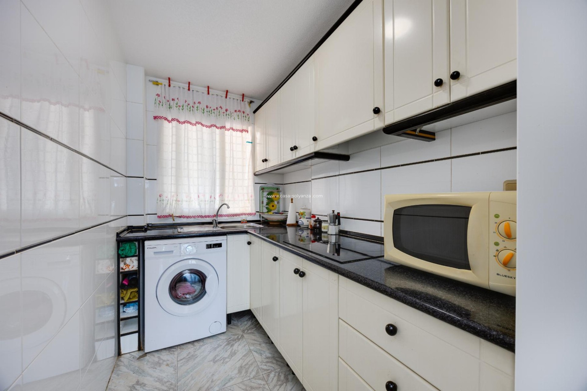 Resale - Apartment / flat - Torrevieja - Torrevieja Centro