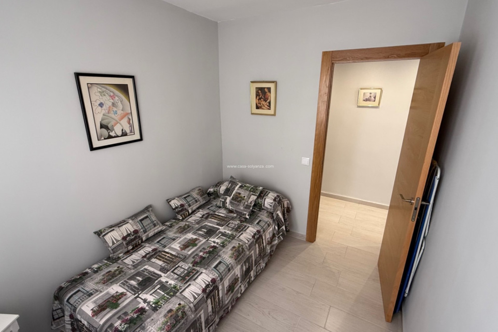 Resale - Apartment / flat - Torrevieja - Torrevieja Centro