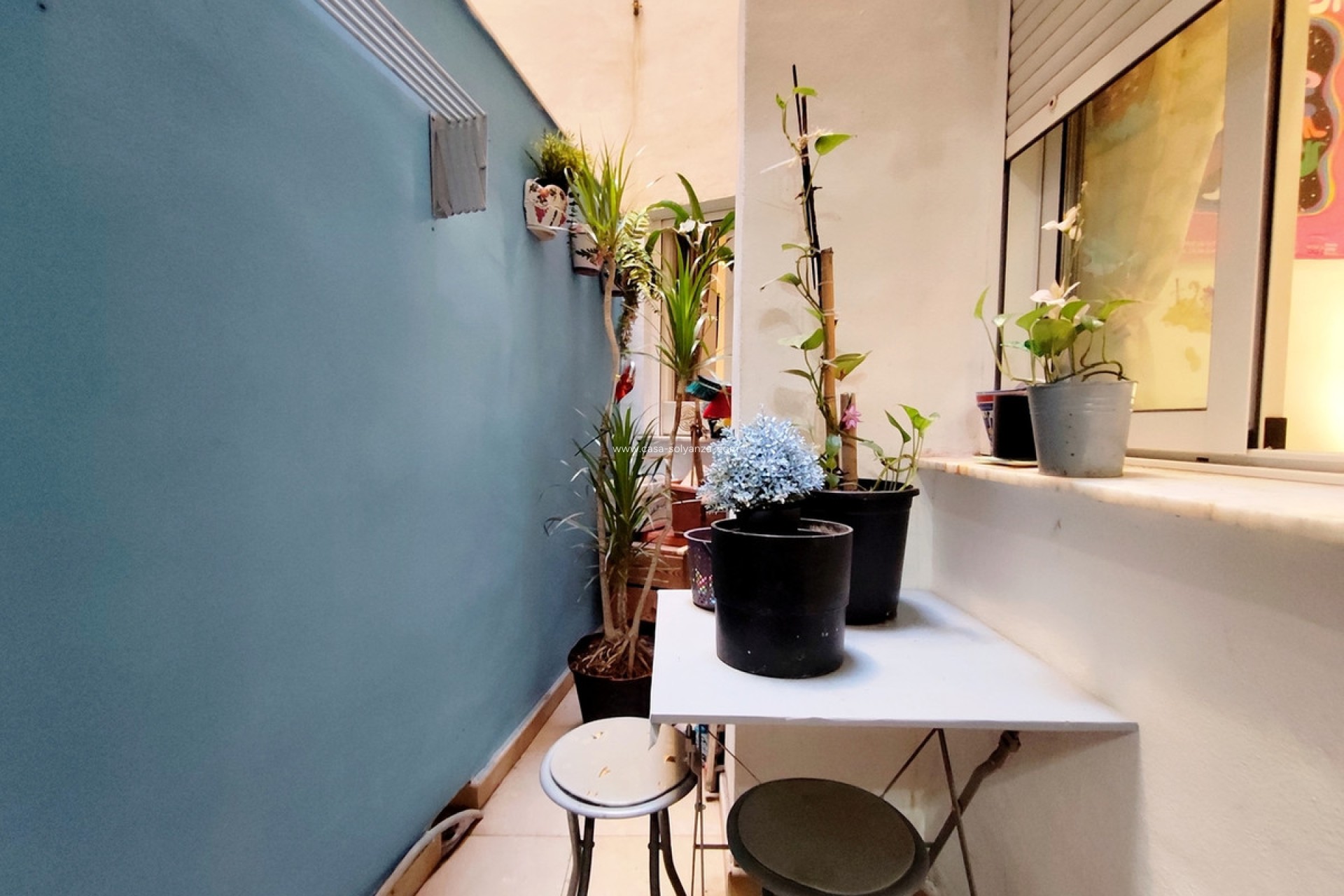 Resale - Apartment / flat - Torrevieja - Torrevieja Centro