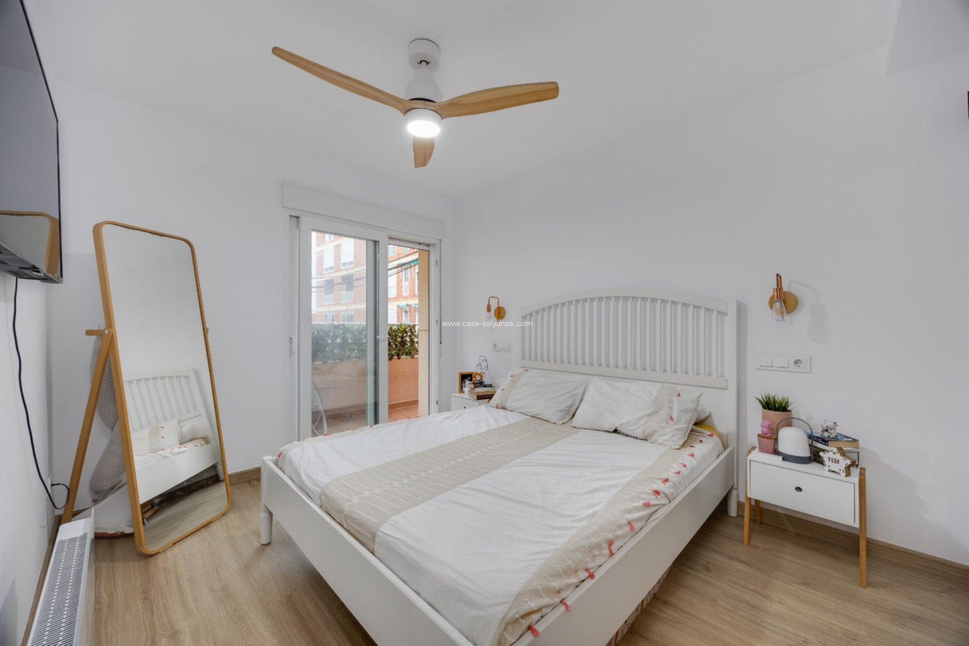 Resale - Apartment / flat - Torrevieja - Torrevieja Centro