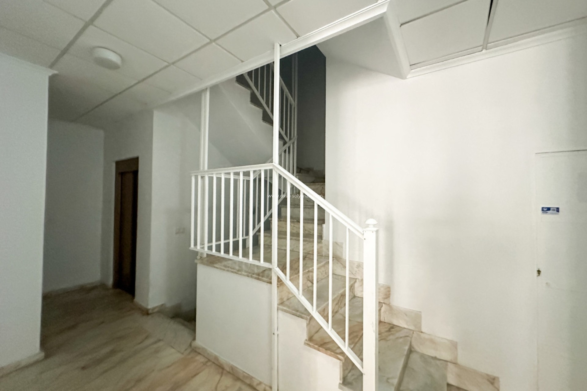 Resale - Apartment / flat - Torrevieja - Torrevieja Centro