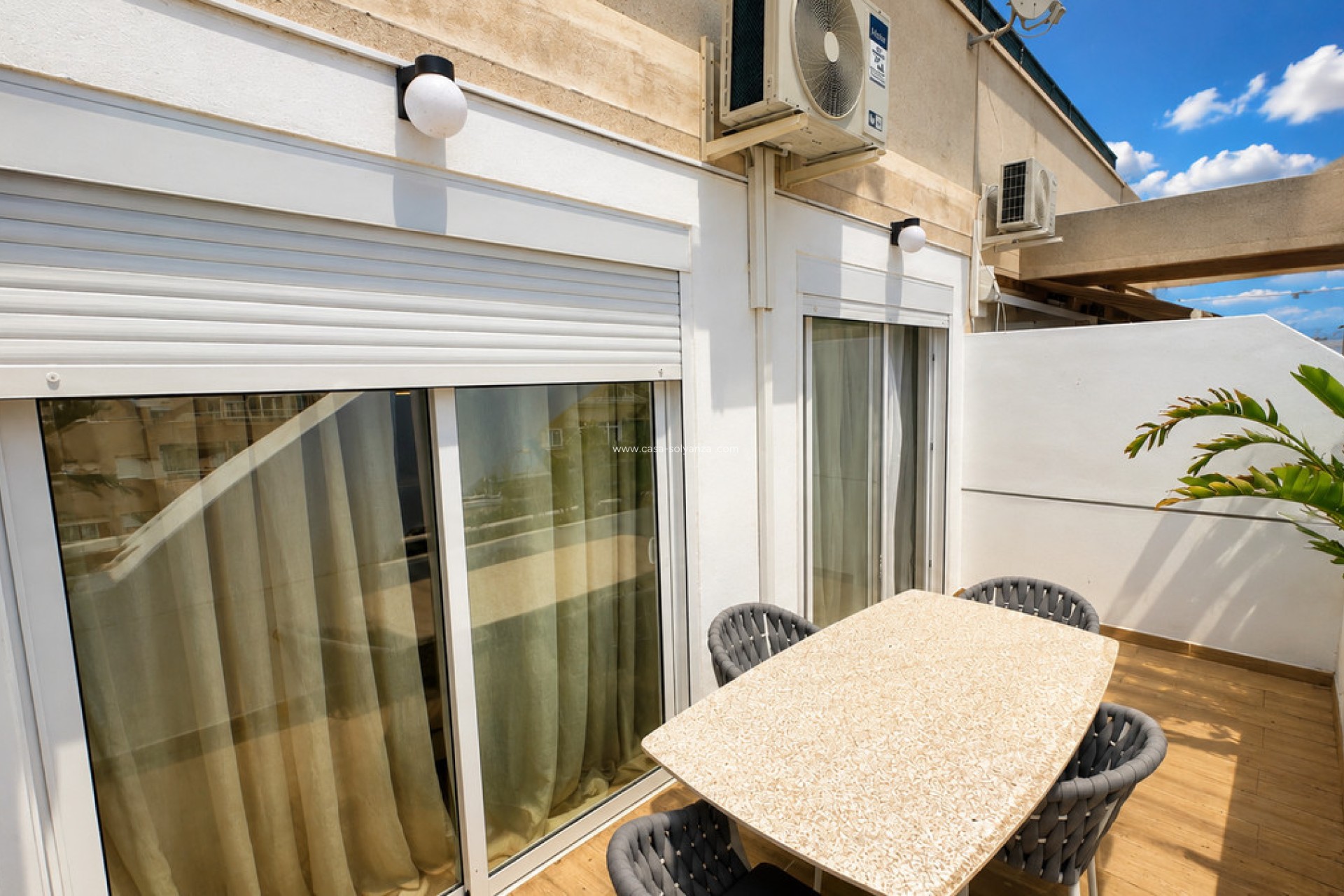 Resale - Apartment / flat - Torrevieja - Torrevieja Centro
