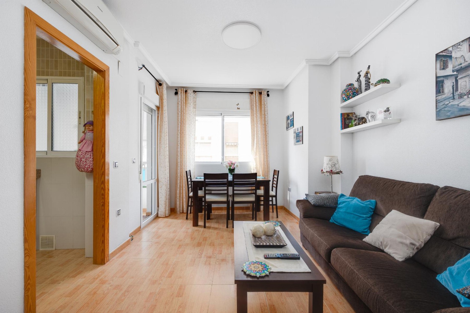 Resale - Apartment / flat - Torrevieja - Torrevieja Centro