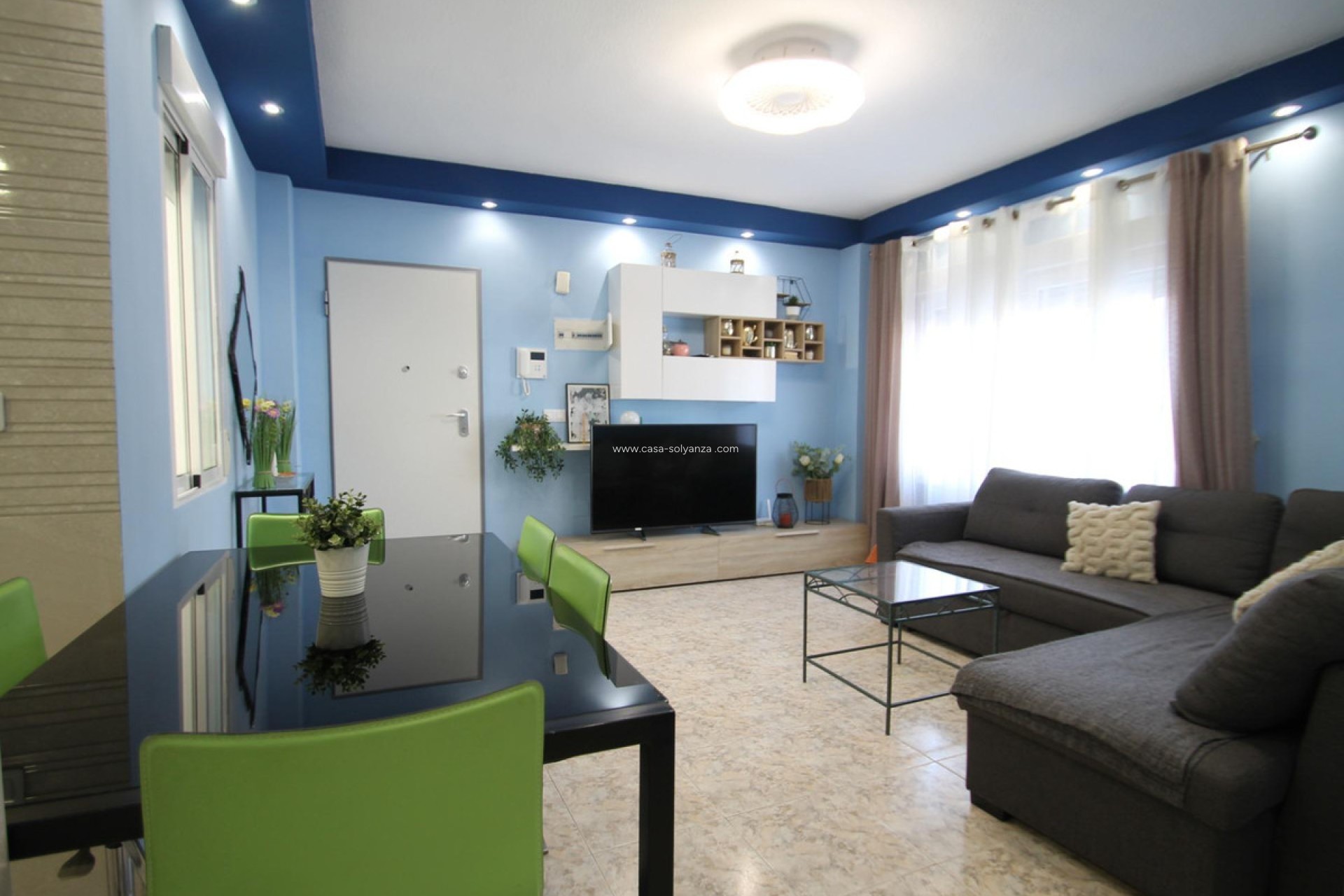 Resale - Apartment / flat - Torrevieja - Torrevieja Centro