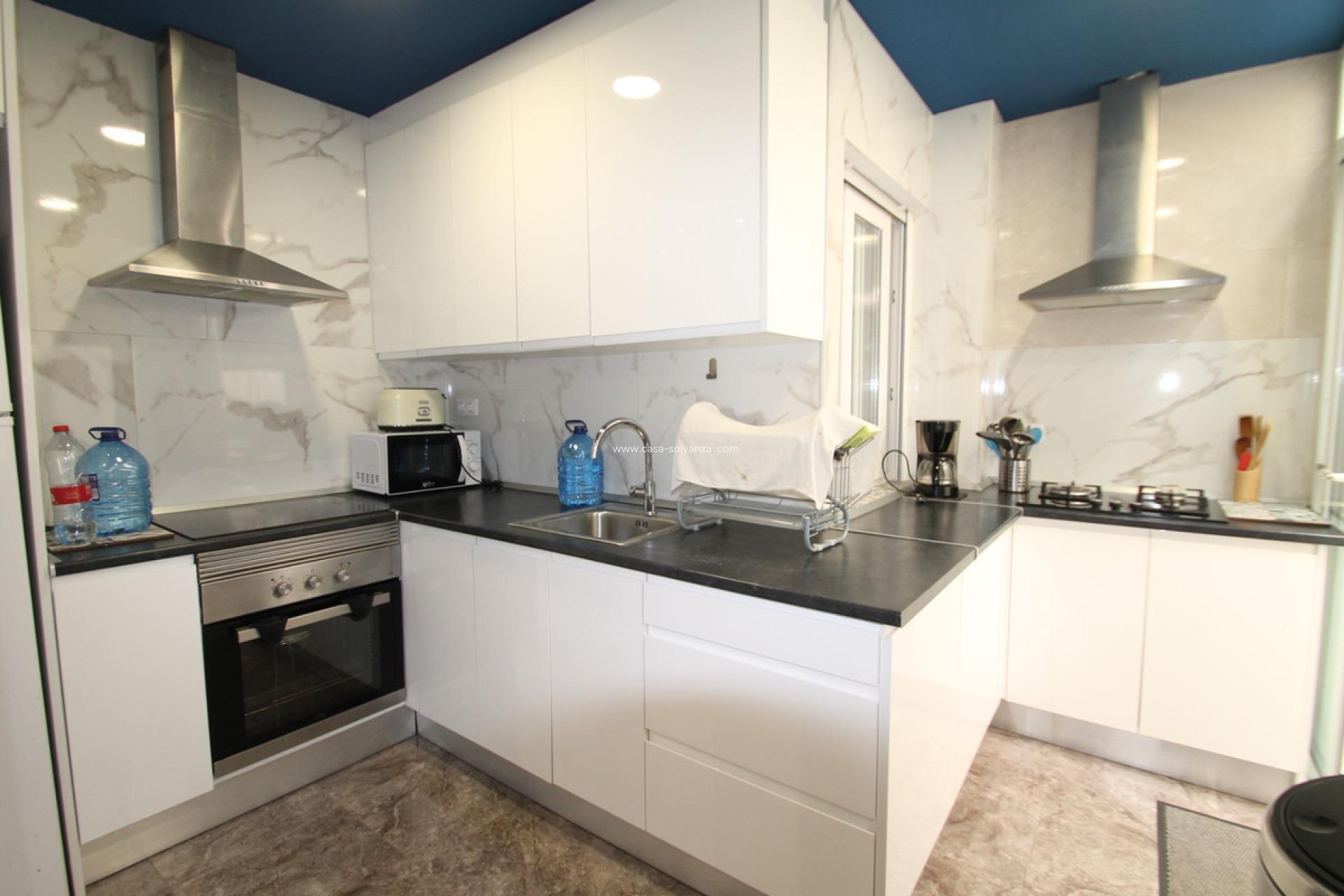 Resale - Apartment / flat - Torrevieja - Torrevieja Centro