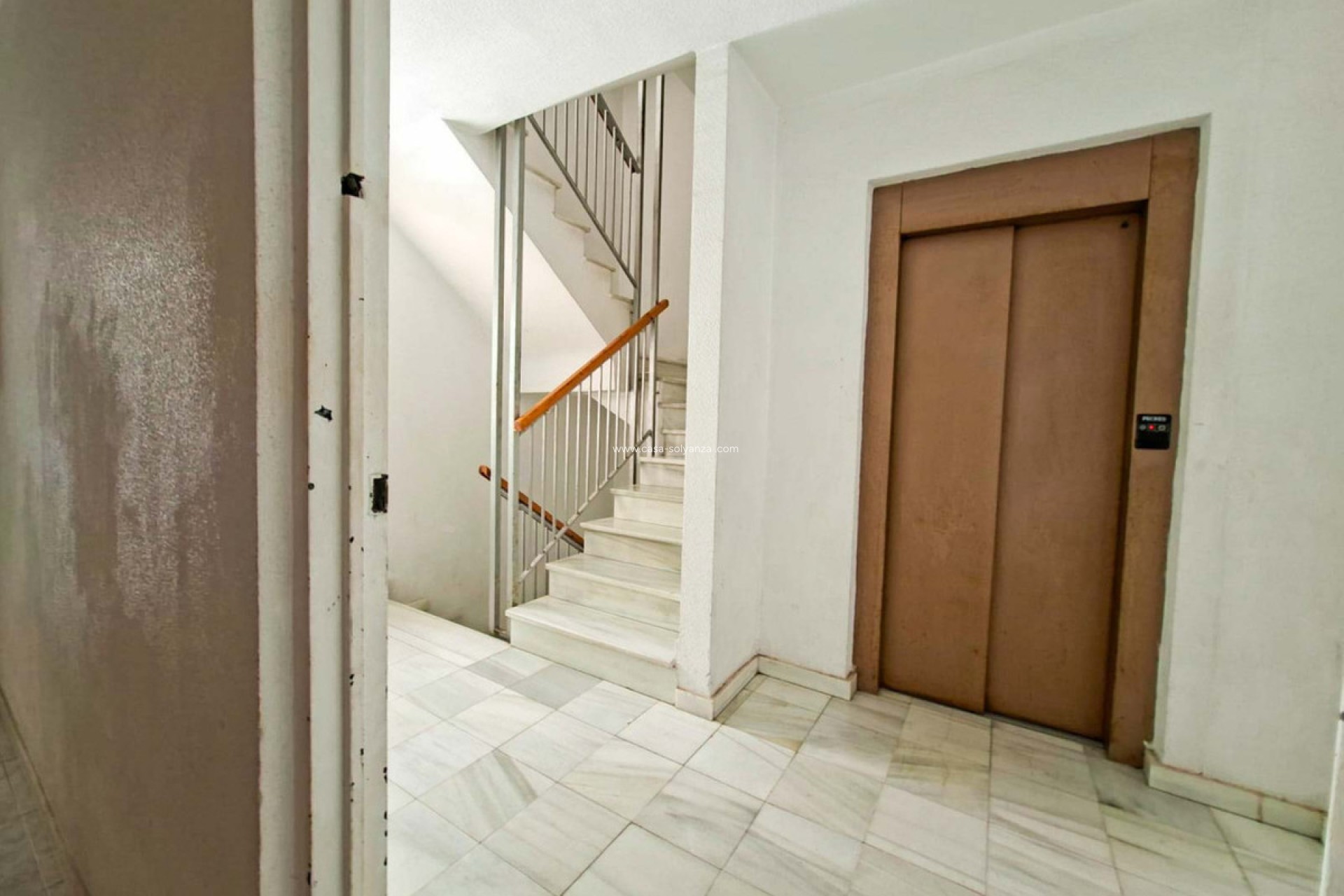 Resale - Apartment / flat - Torrevieja - Torrevieja Centro