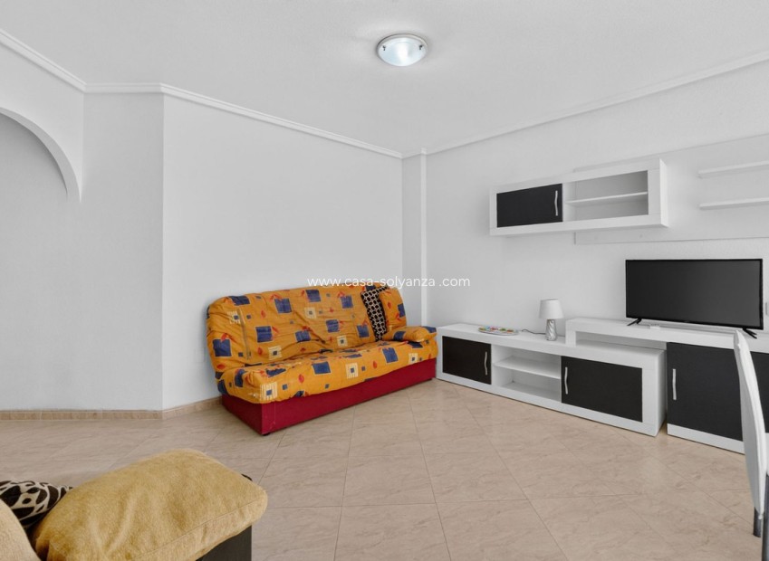 Resale - Apartment / flat - Torrevieja - Torrevieja Centro