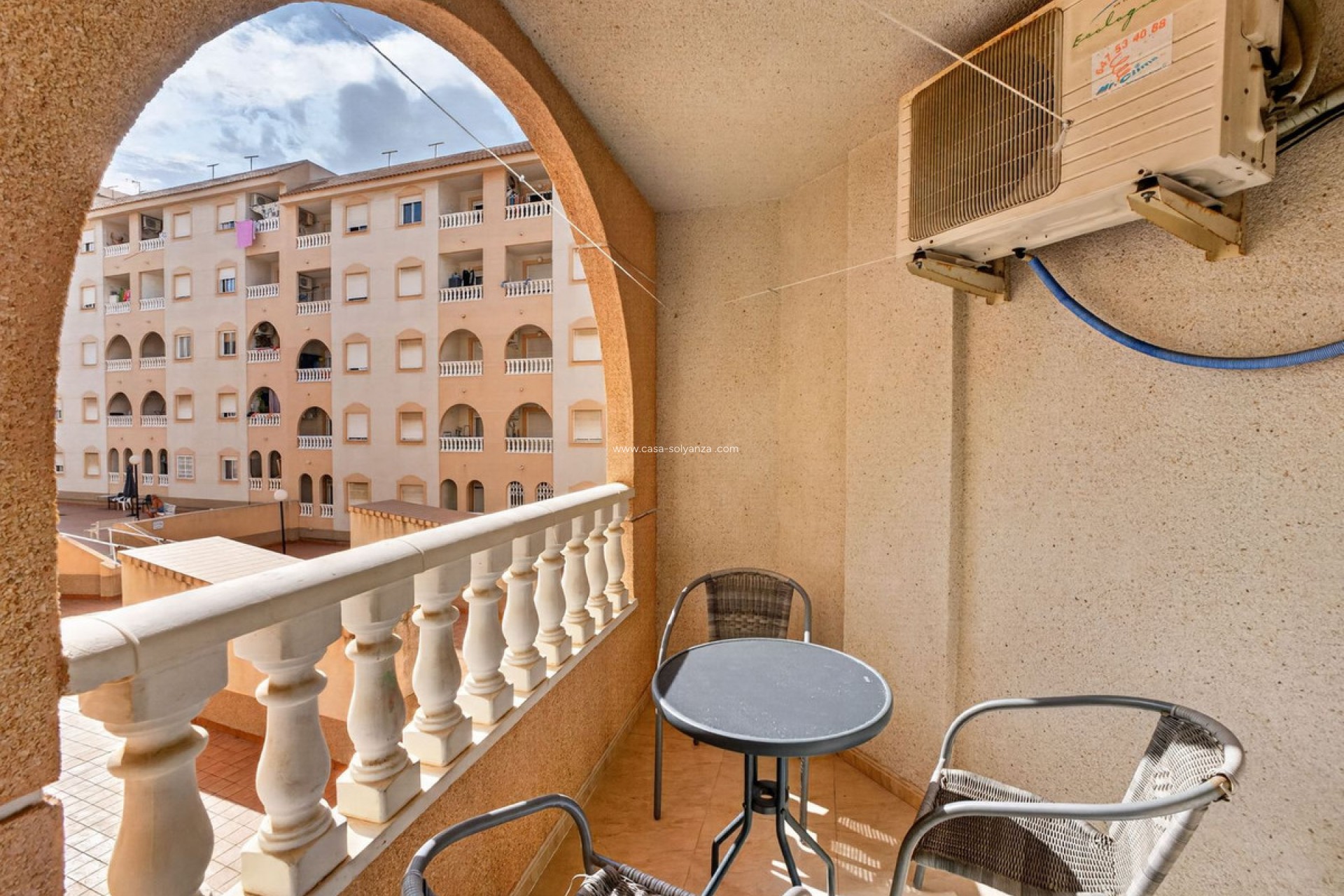 Resale - Apartment / flat - Torrevieja - Torrevieja Centro