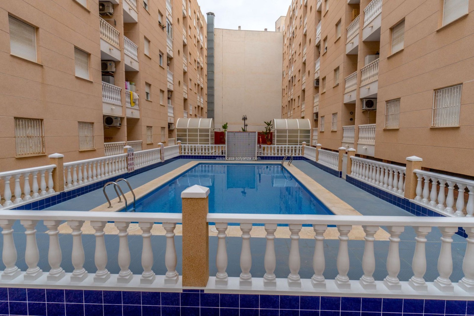 Resale - Apartment / flat - Torrevieja - Torrevieja Centro