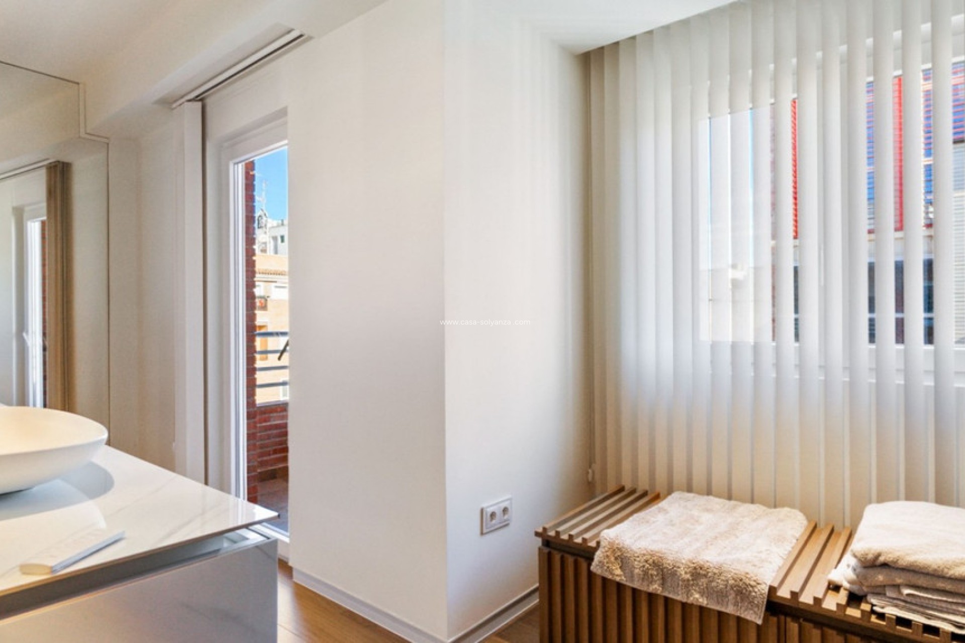 Resale - Apartment / flat - Torrevieja - Torrevieja Centro