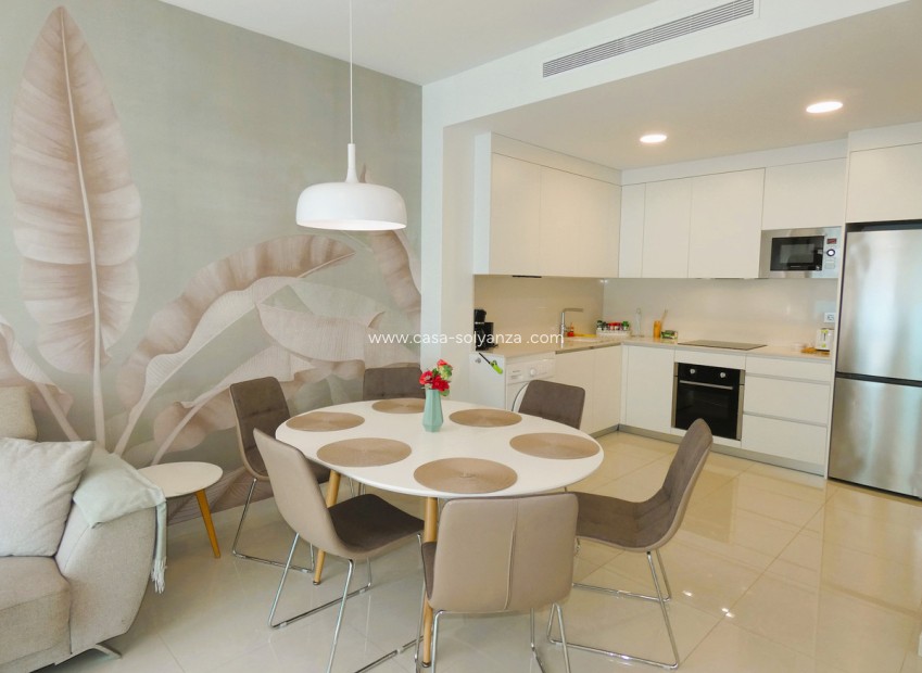 Resale - Apartment / flat - Torrevieja - Torrevieja Centro