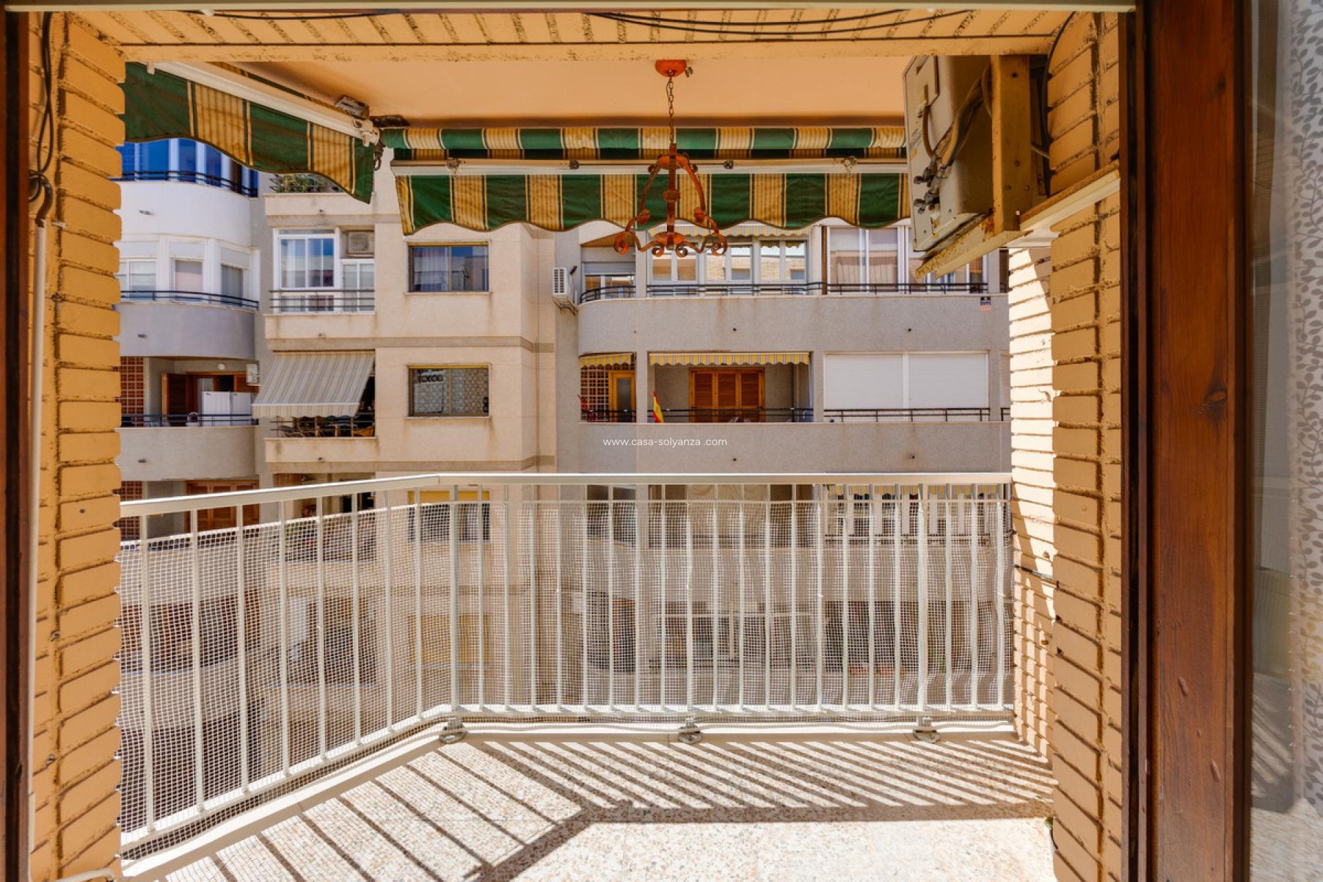 Resale - Apartment / flat - Torrevieja - Torrevieja Centro