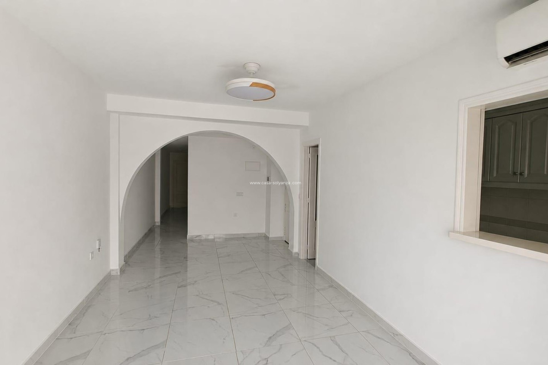 Resale - Apartment / flat - Torrevieja - Torrevieja Centro