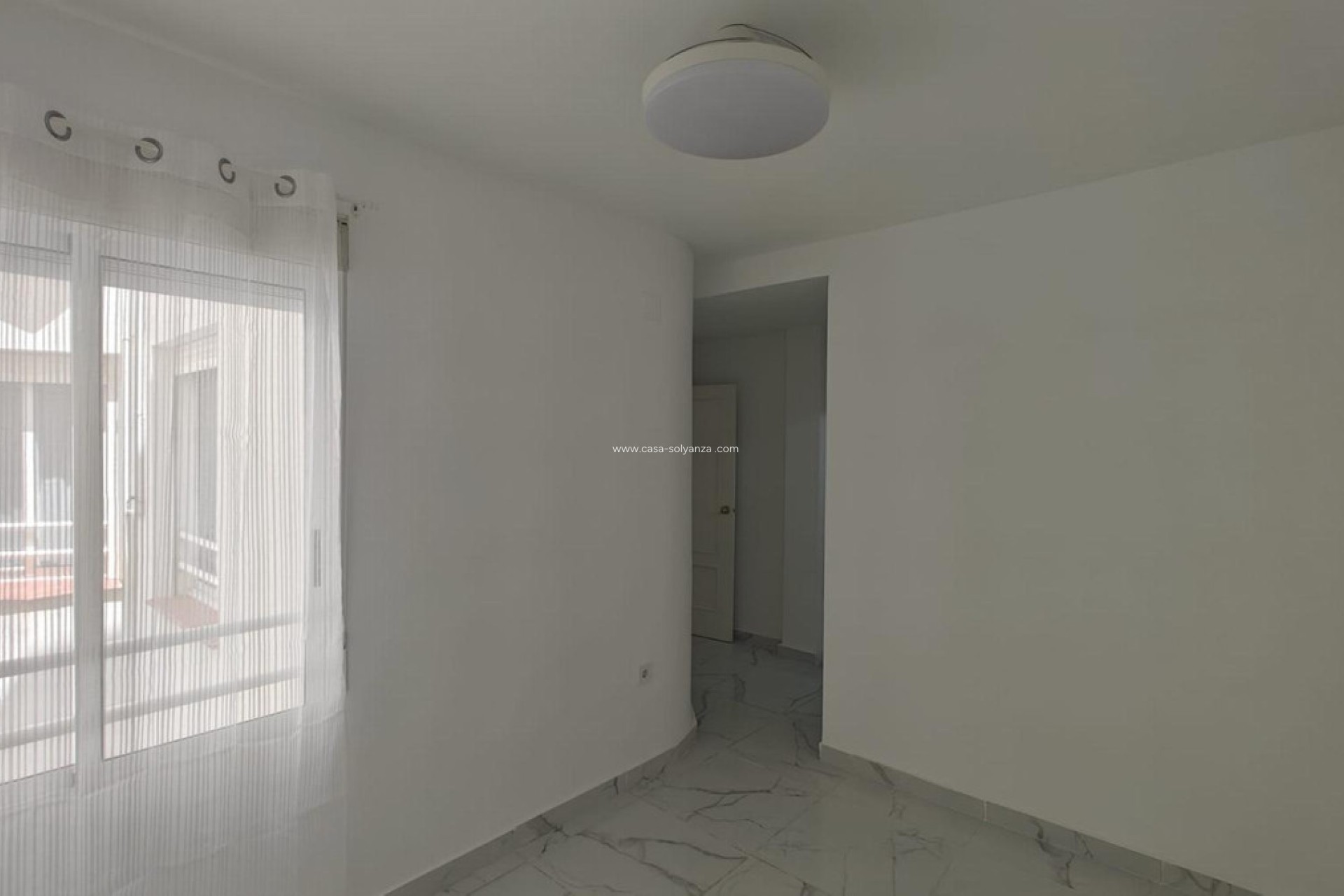 Resale - Apartment / flat - Torrevieja - Torrevieja Centro