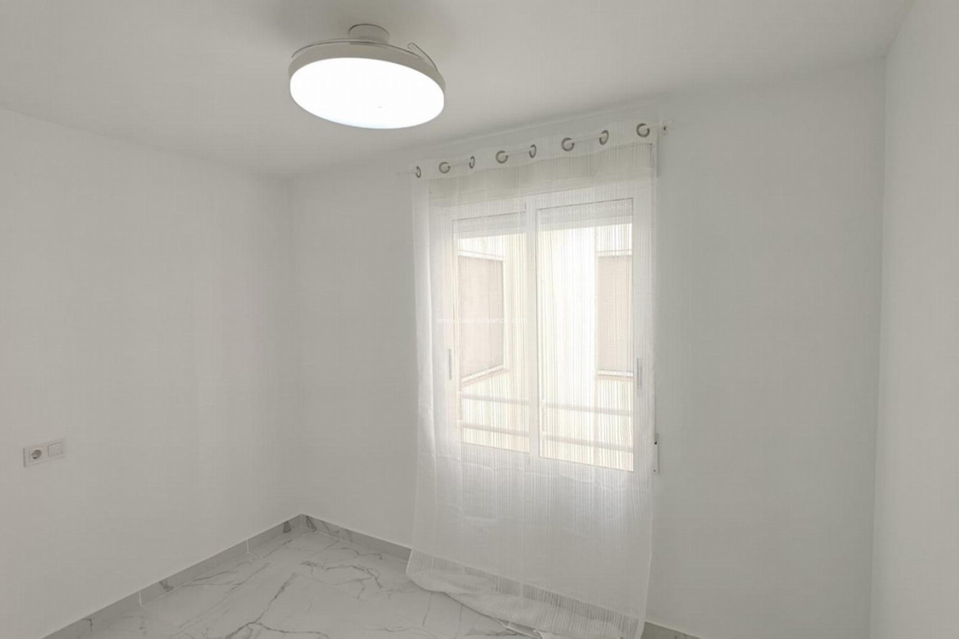 Resale - Apartment / flat - Torrevieja - Torrevieja Centro