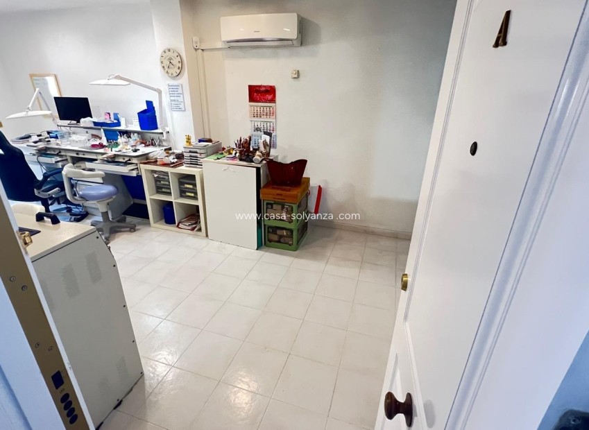 Resale - Apartment / flat - Torrevieja
